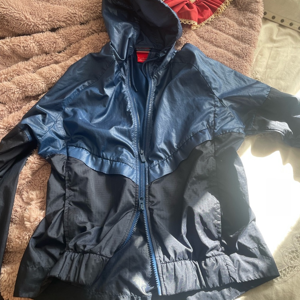 Nike Women's Blue and Black Jacket